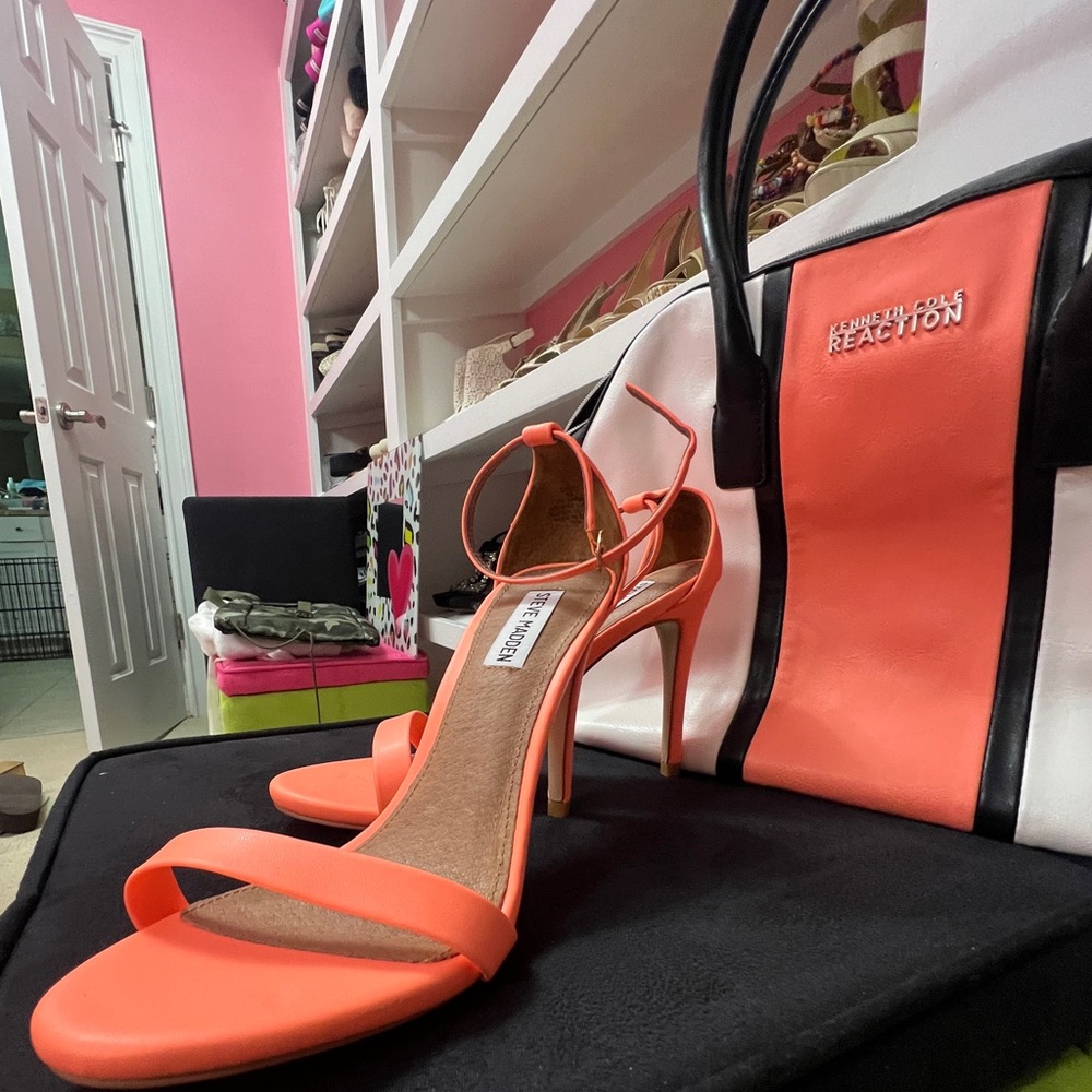 Steve Madden Women's Coral Heels